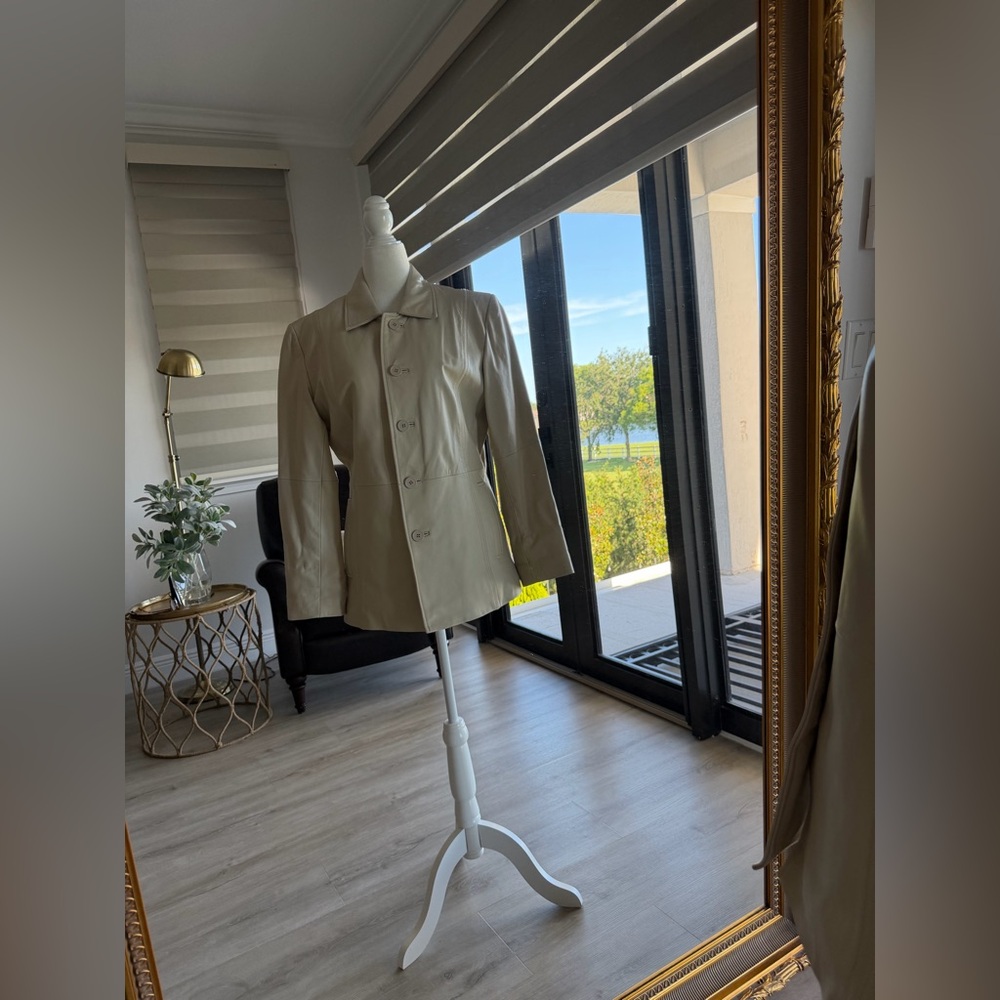 Excelled Collection Cream Leather Minimalist Blazer Jacket Medium